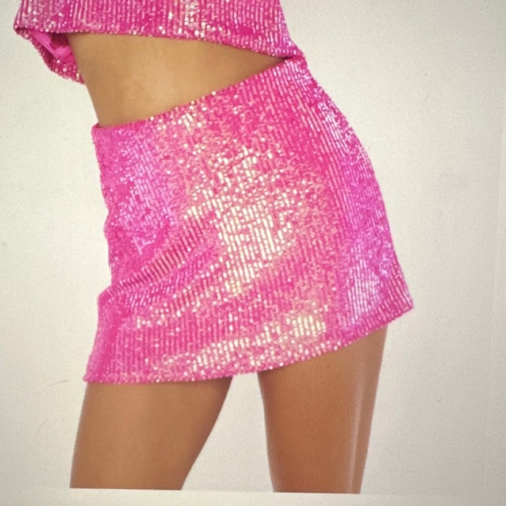 Show me your Mumu- Sparkly Pink Skort (M)